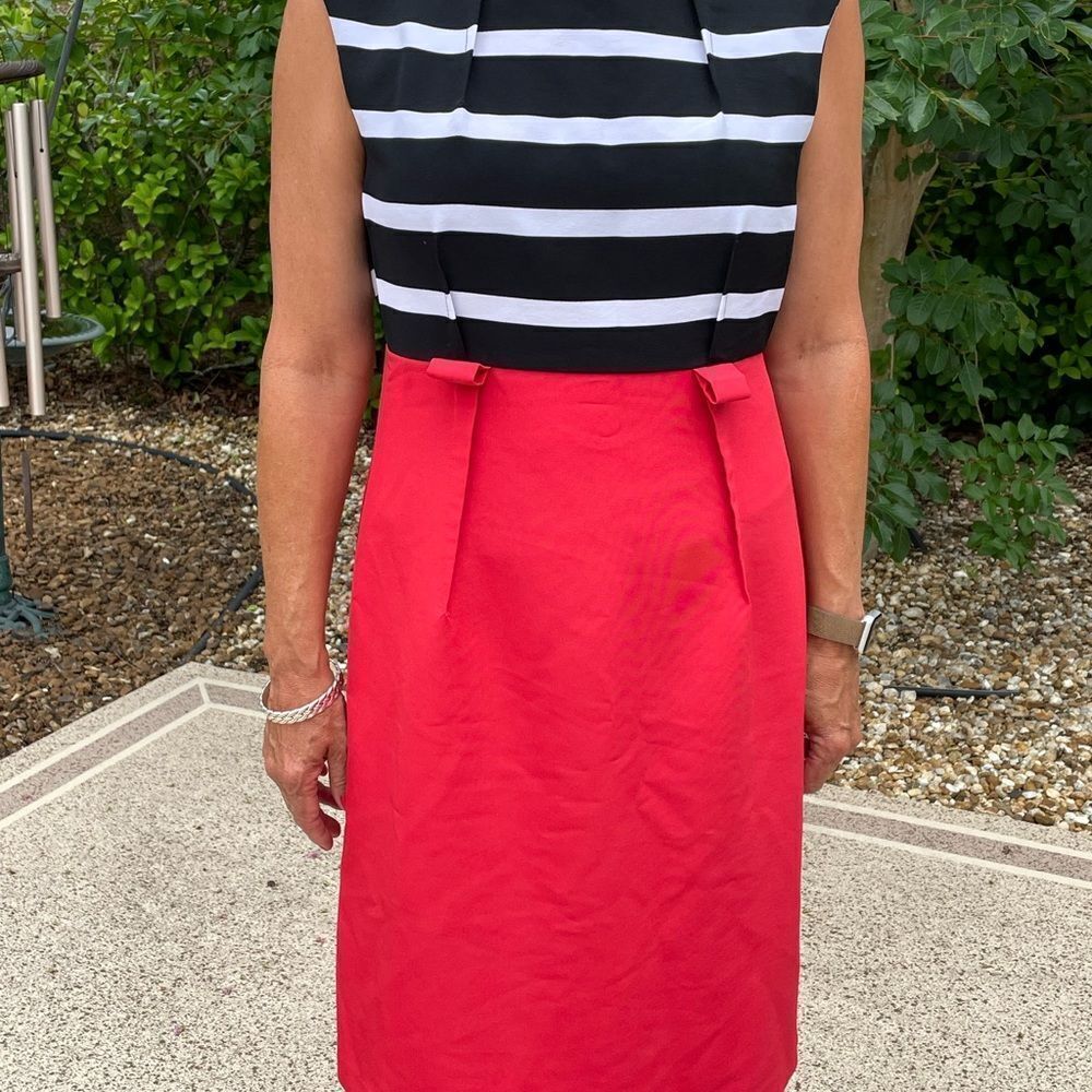 RED, BLACK AND WHITE STRIPE SLEEVELESS DRESS‎ - Picture 3 of 8